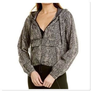 Good American Women’s Boa Print Anorak Pullover Jacket Windbreaker Hooded